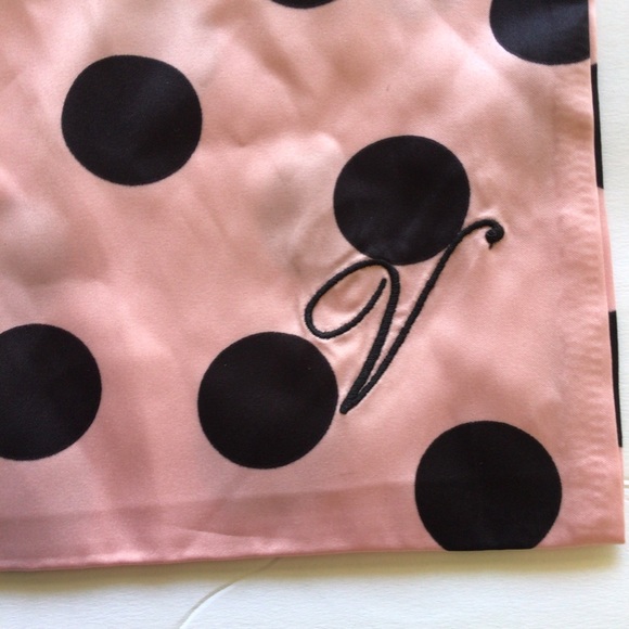 VICTORIAS SECRET PINK SATIN DUSTBAG NWT - Picture 2 of 5